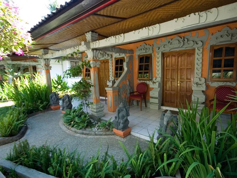 Oyo 2334 Melka Excelsior Hotel Singaraja Exterior foto