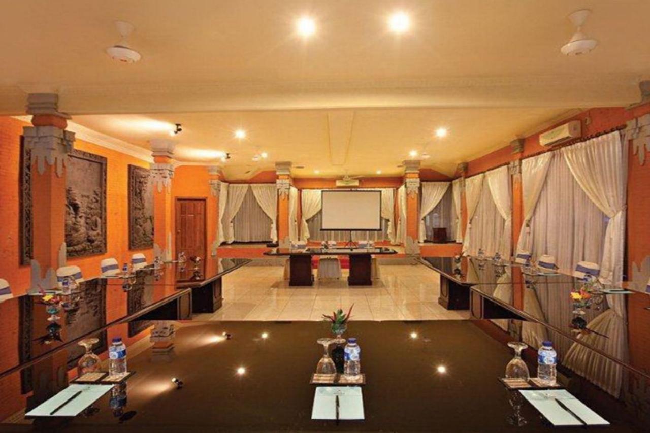 Oyo 2334 Melka Excelsior Hotel Singaraja Exterior foto