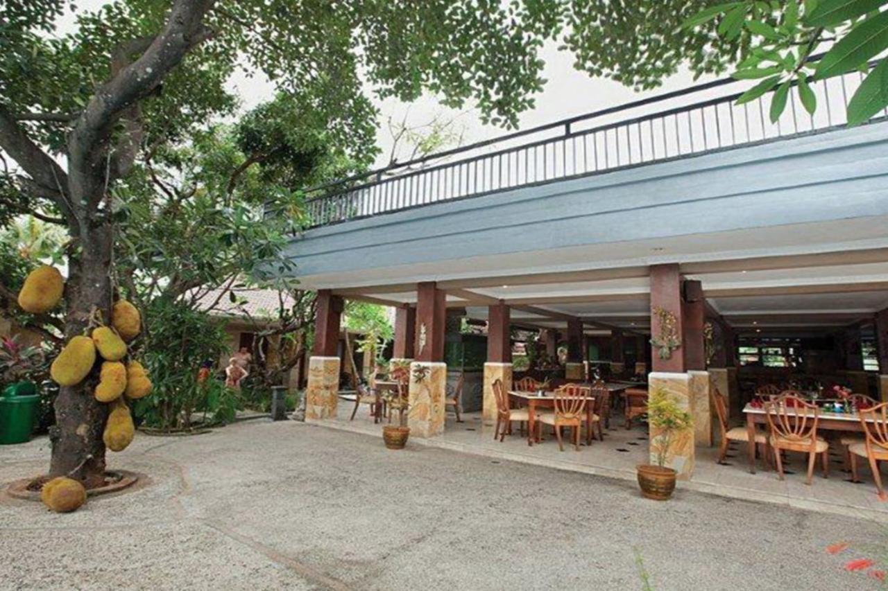 Oyo 2334 Melka Excelsior Hotel Singaraja Exterior foto