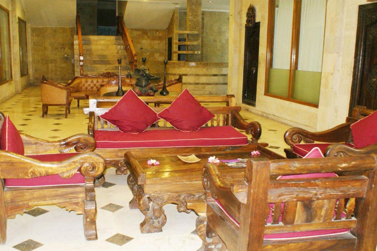 Oyo 2334 Melka Excelsior Hotel Singaraja Exterior foto